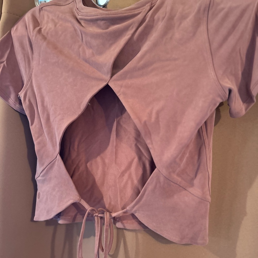 lululemon athletica Dusty Rose Tie-Back Crop Top